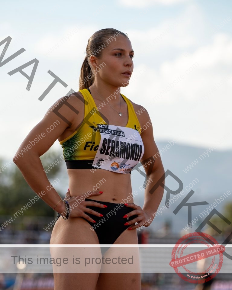 Alessia Seramondi Photo Gallery (Italy, @alessiaseramondi)