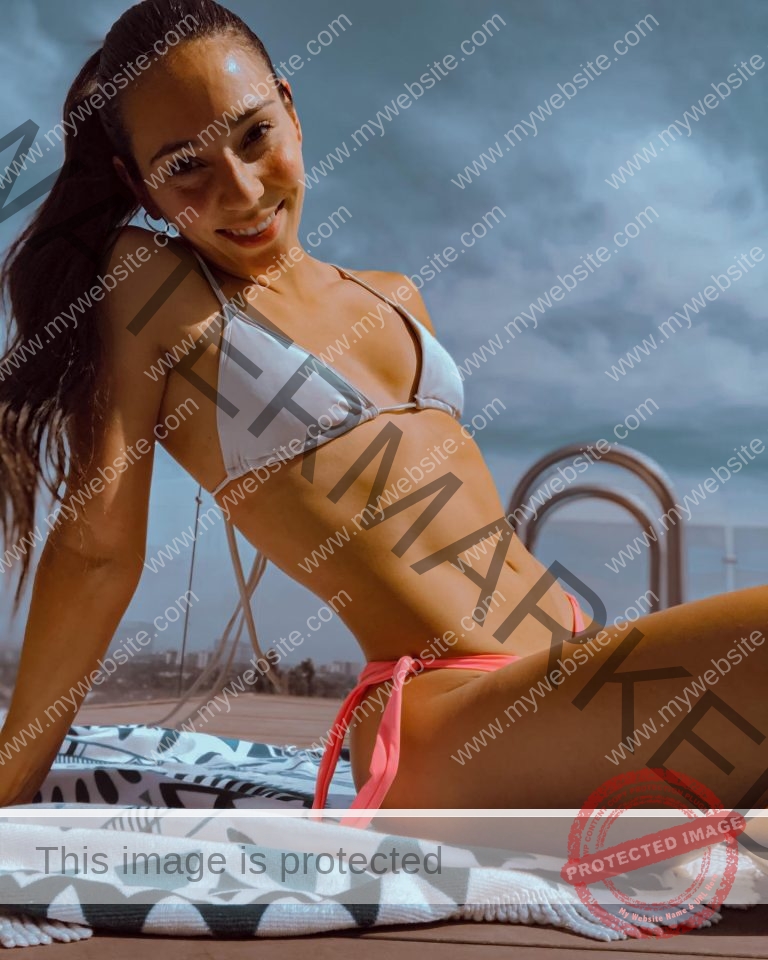 Javiera Cañas Gambetta Photo Gallery (Chile, @javieraantoninna)