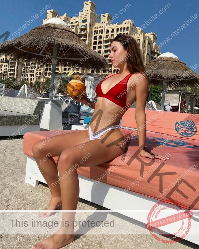 Maria Mihalache Photo Gallery (Romania, @mariiiiaa.m)
