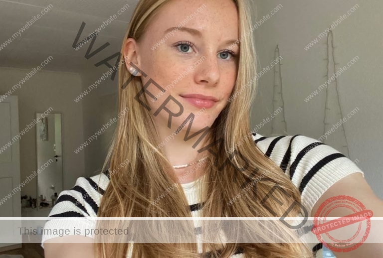 Mira Baus Photo Gallery (Germany @mira.baus)