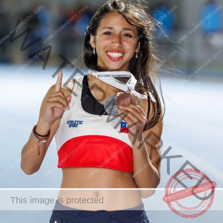 Roxana Ramirez Photo Gallery (Chile, @roxanaramirez109)