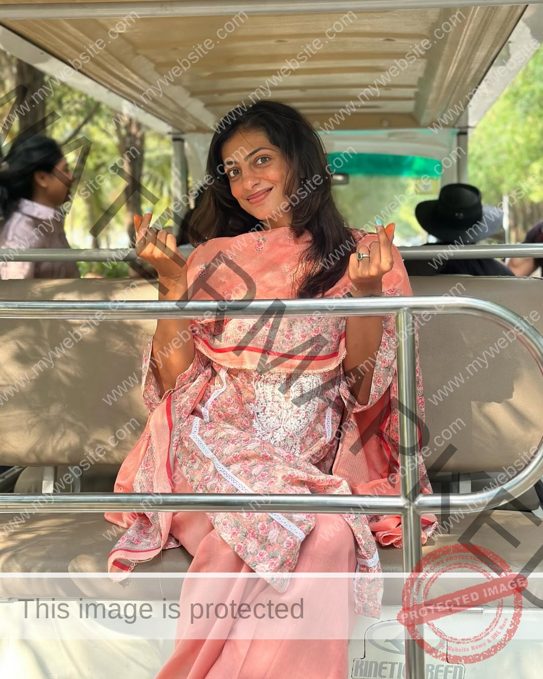 niharika-vashisht-india-niharika.vashhisht-07103